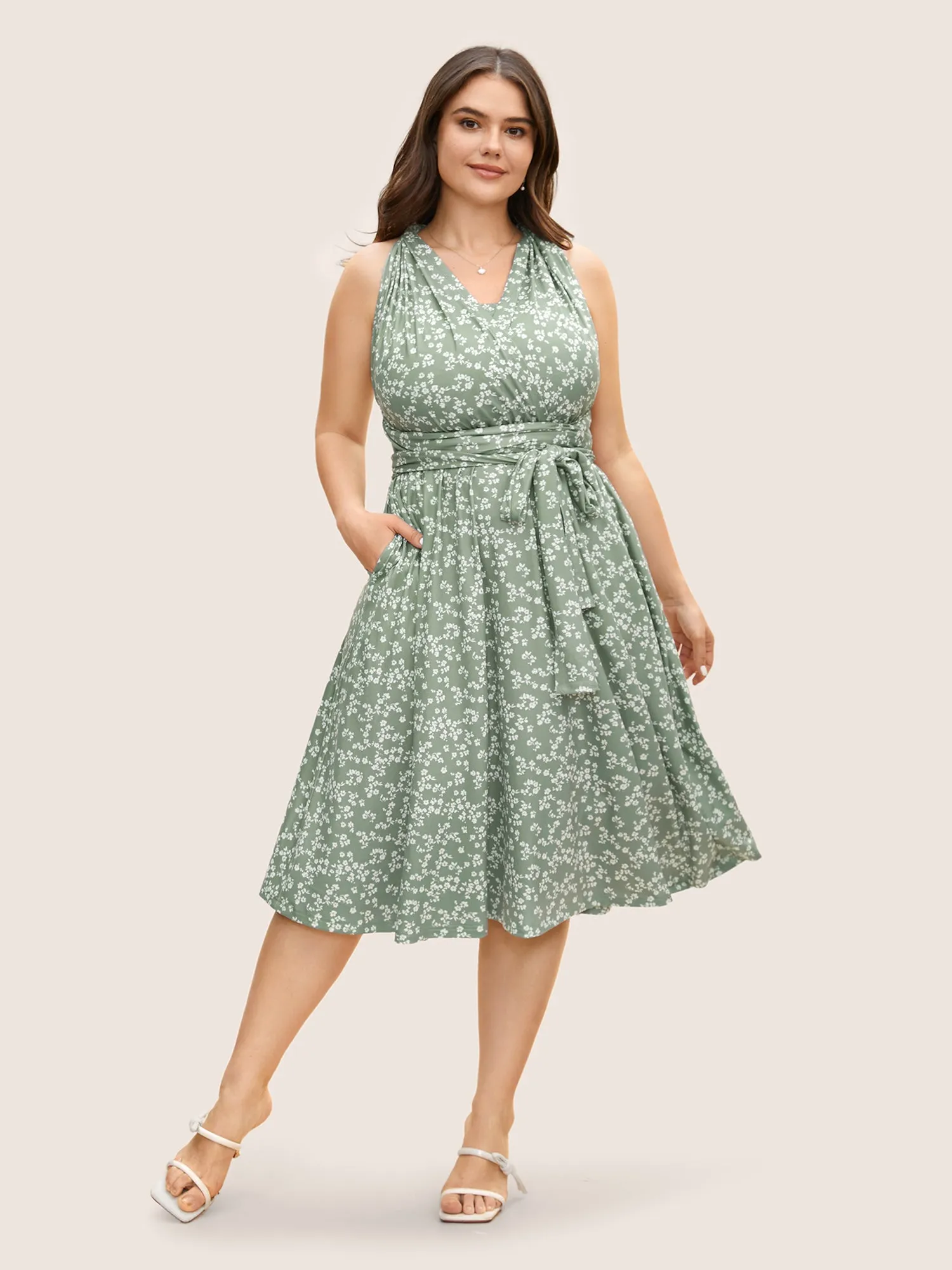 Everywhere Dress - Ditsy Floral Wrap Pocket Dress sold by Bloomchic product image thumbnail 3