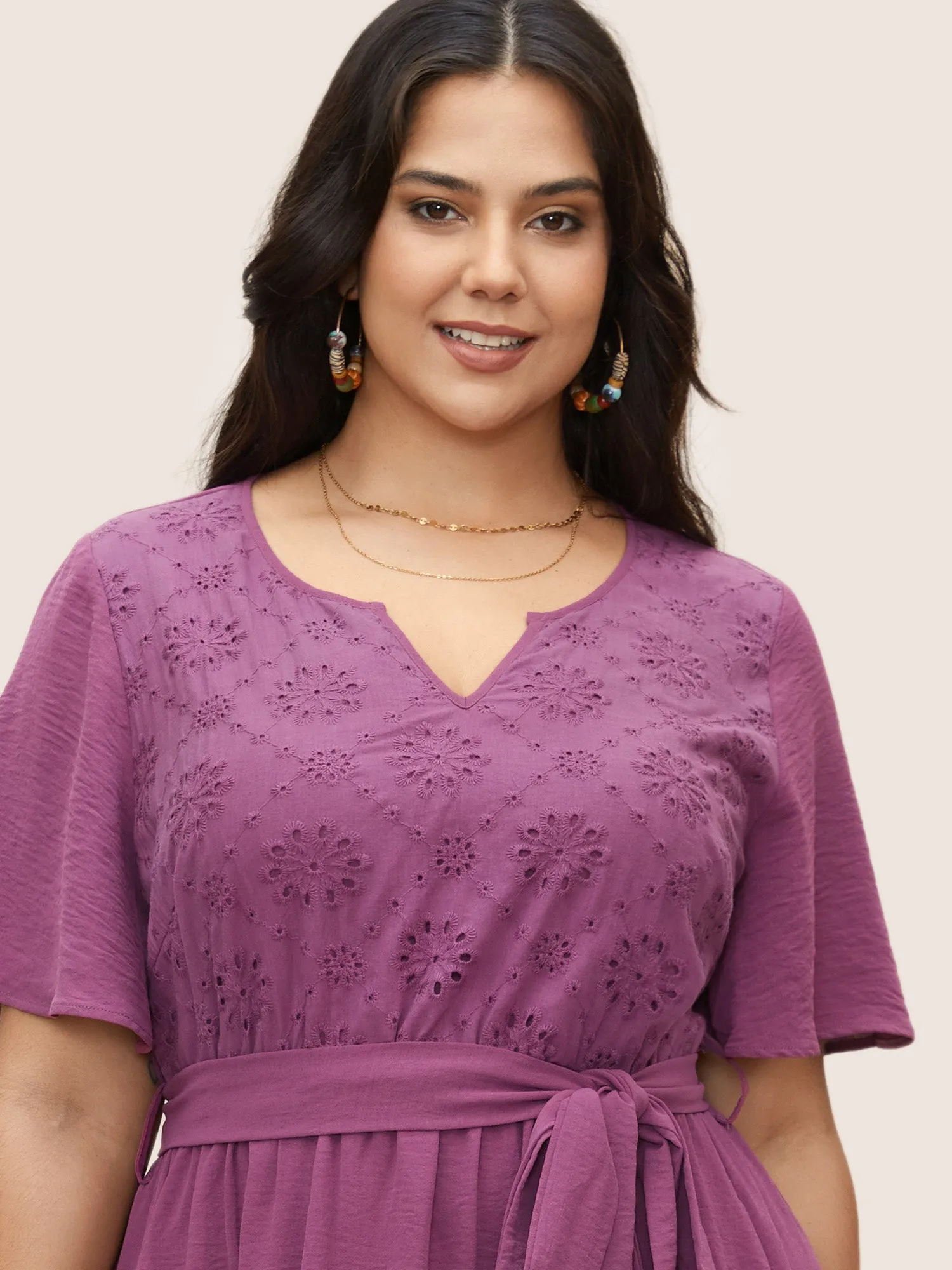 Solid Notched Broderie Anglaise Pocket Dress sold by Bloomchic product image thumbnail 4