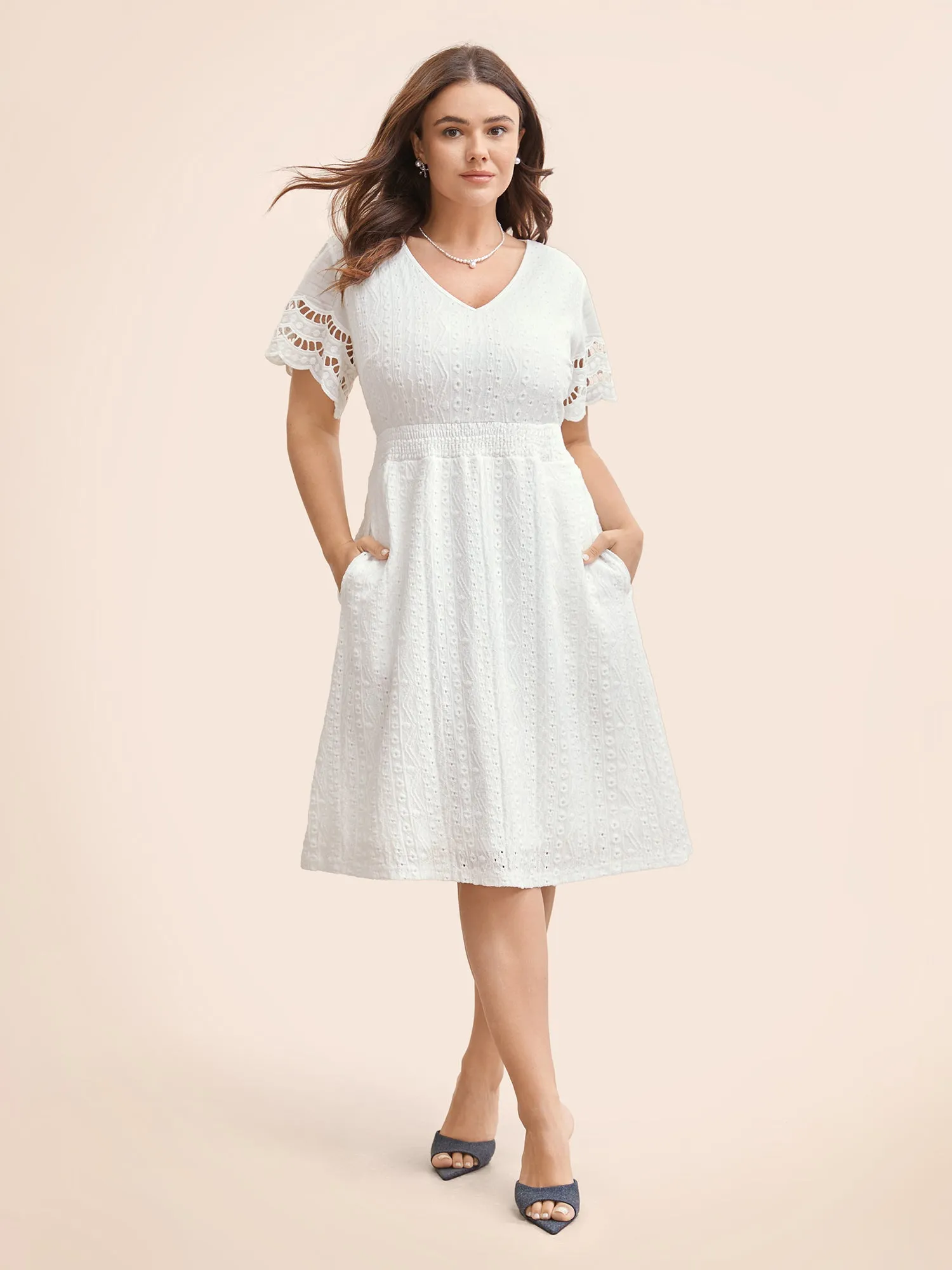 V Neck Shirred Lace Patchwork Dress sold by Bloomchic product image thumbnail 2