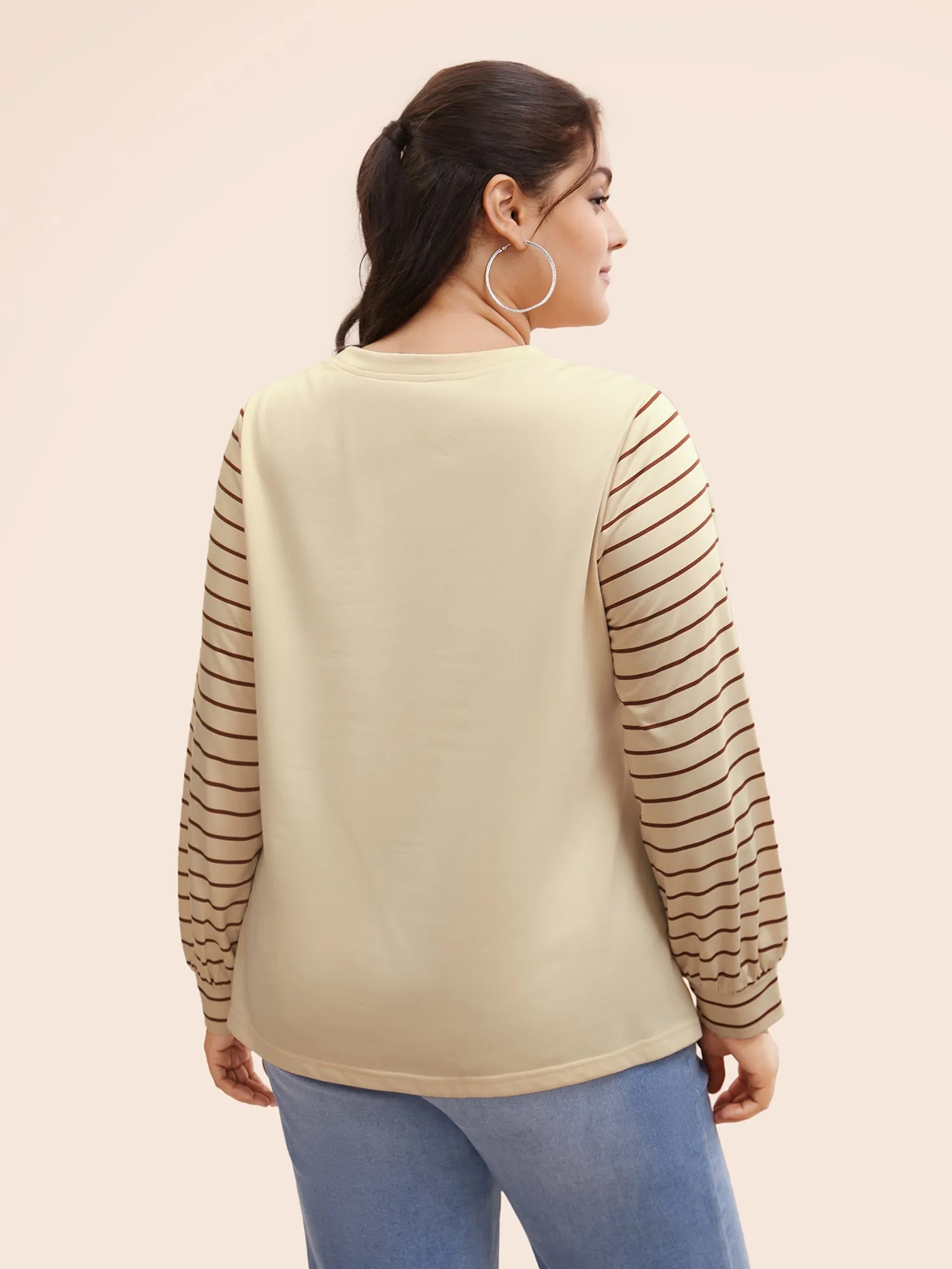 Round Neck Striped Contrast Patchwork Sweatshirt sold by Bloomchic product image thumbnail 2
