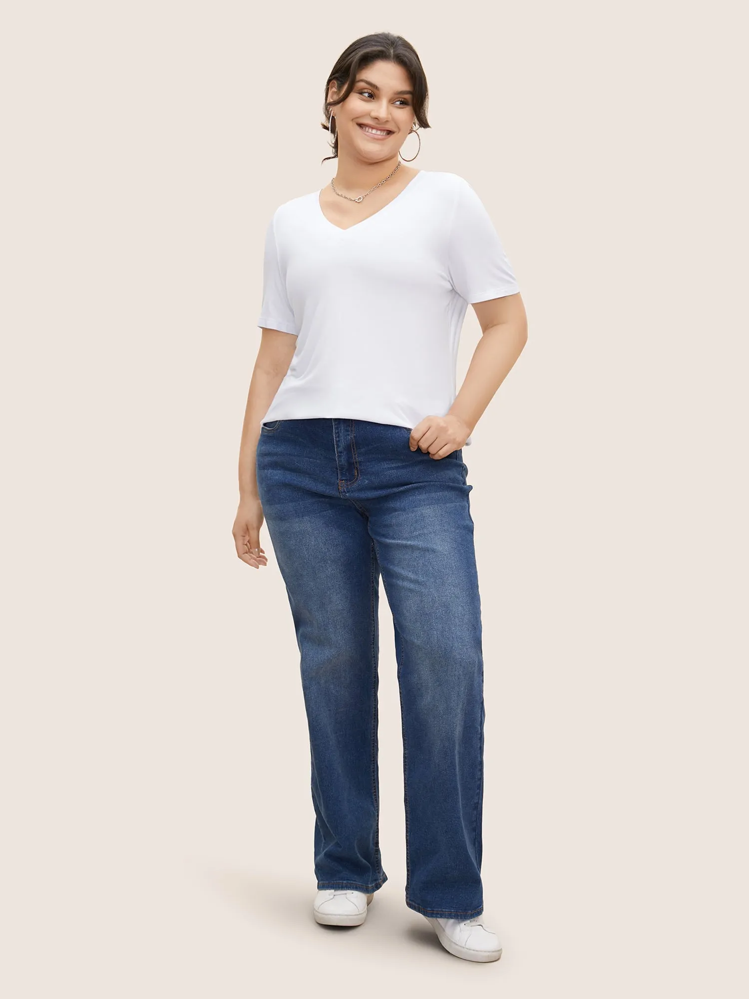 Supersoft Essentials Solid V Neck Basic Knit T-shirt sold by Bloomchic product image thumbnail 2