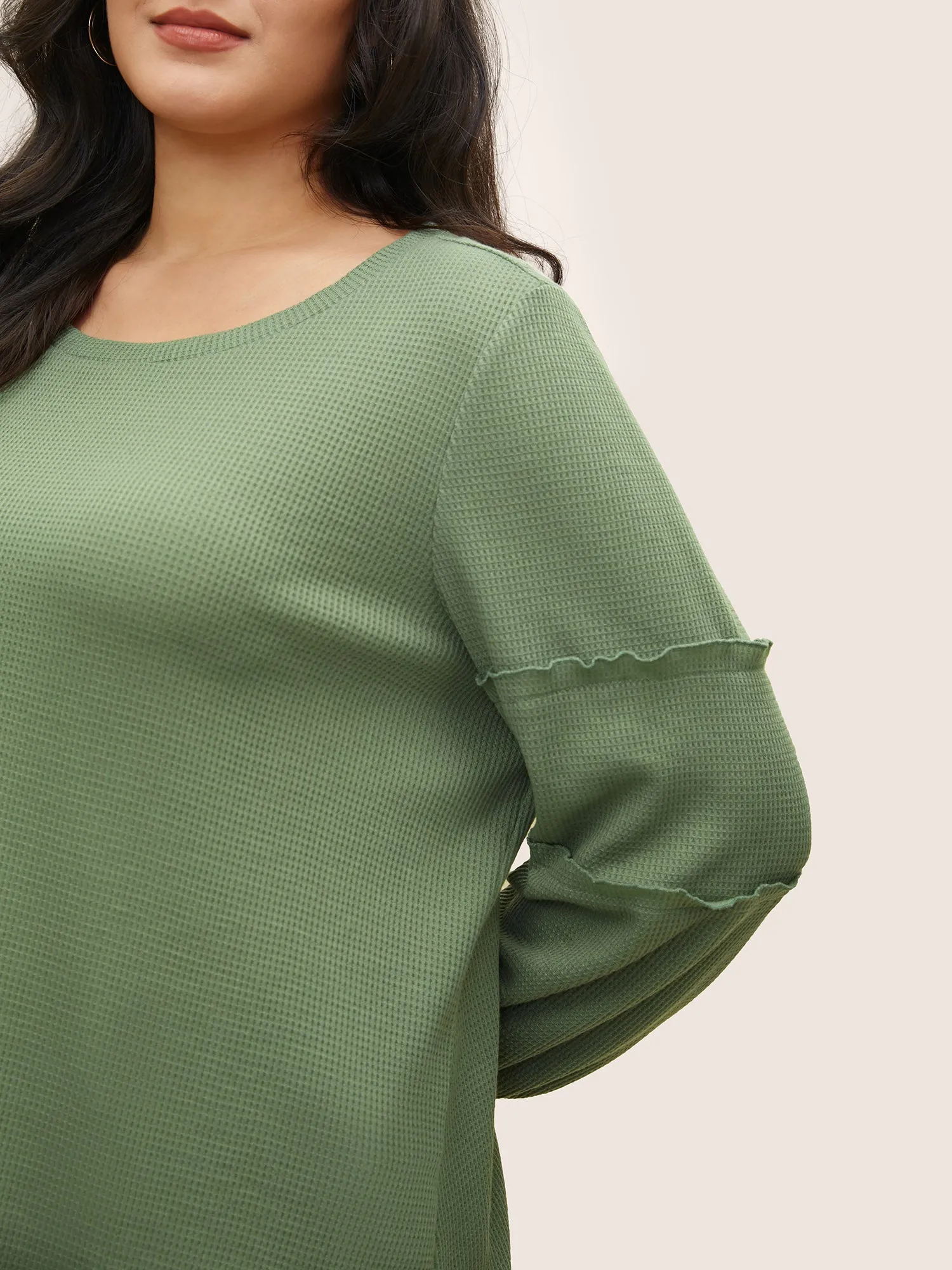 Plain Texture Waffle Knit Arc Hem T-shirt sold by Bloomchic product image thumbnail 4