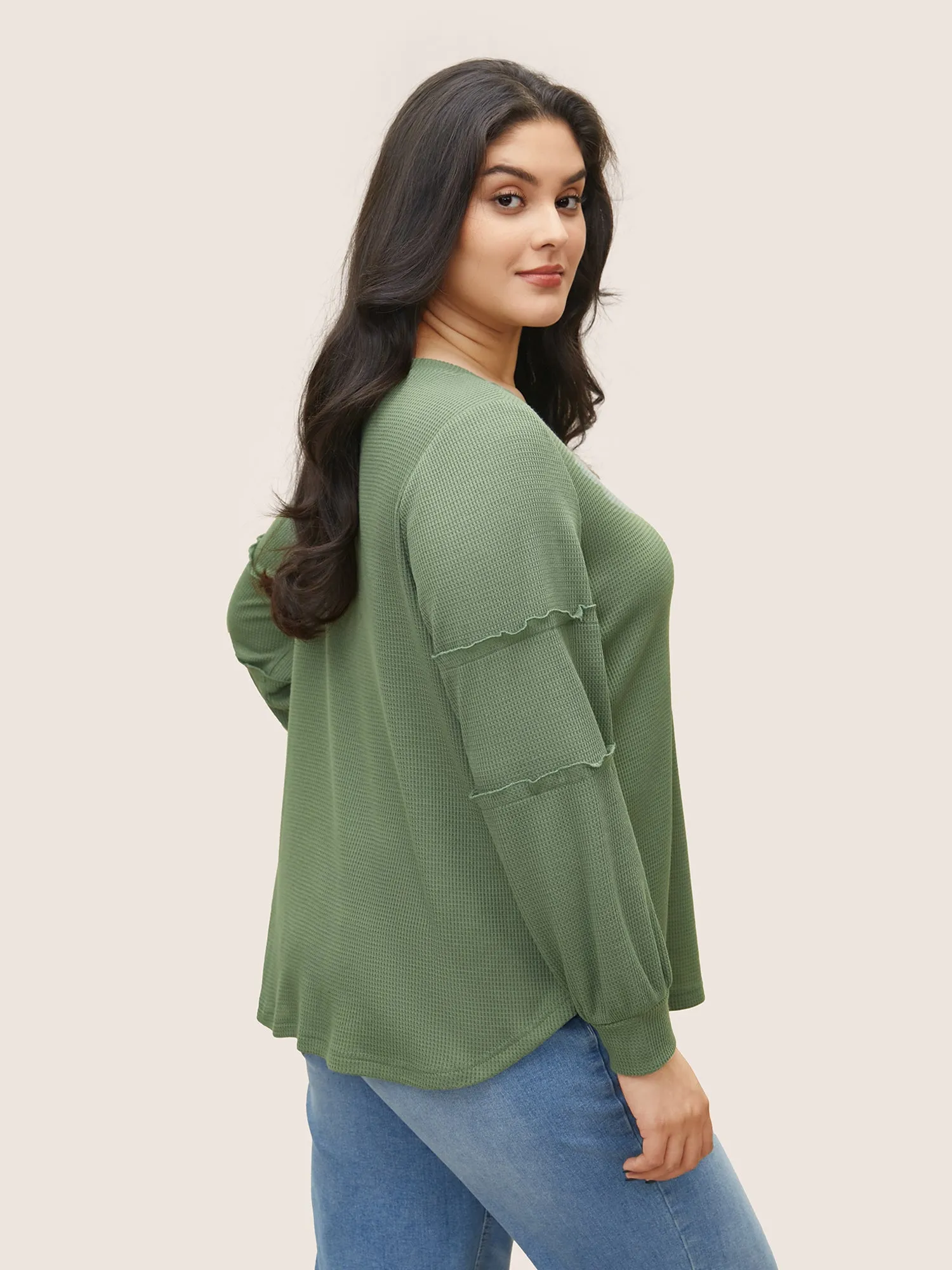 Plain Texture Waffle Knit Arc Hem T-shirt sold by Bloomchic product image thumbnail 2