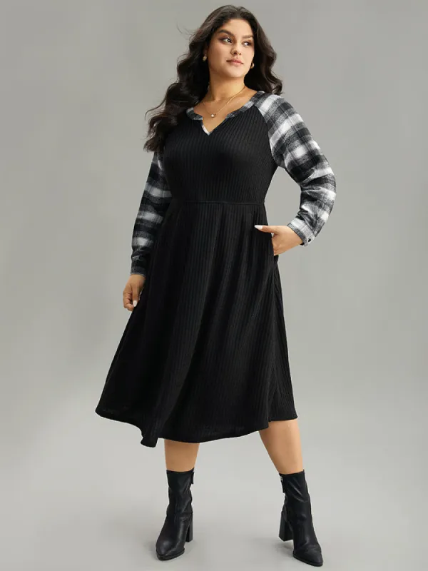 Rib Knit Plaid Patchwork Pocket Notched Dress sold by Bloomchic