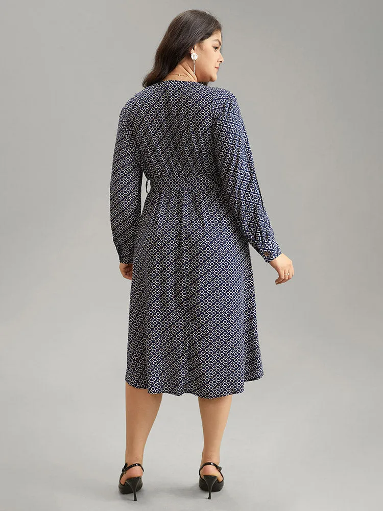 Geometric Graphic Notched Zipper Bowknot Dress sold by Bloomchic product image thumbnail 3