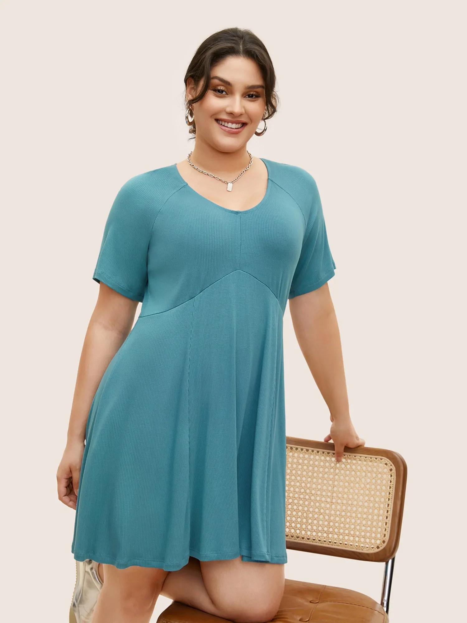 U Neck Solid Raglan Sleeve Dress sold by Bloomchic product image thumbnail 4