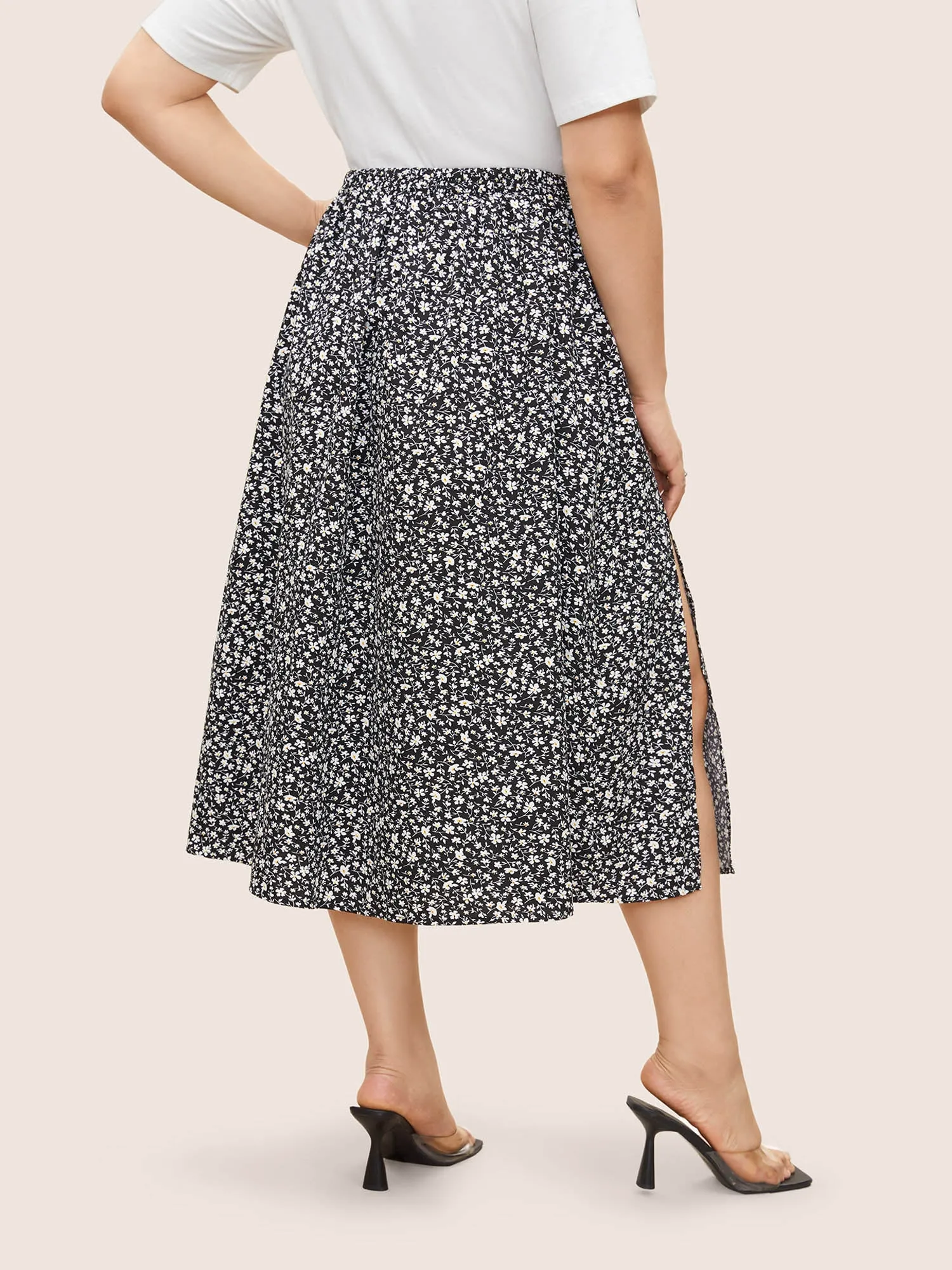 Ditsy Floral Pocket Cropped Split Side Skirt sold by Bloomchic product image thumbnail 2