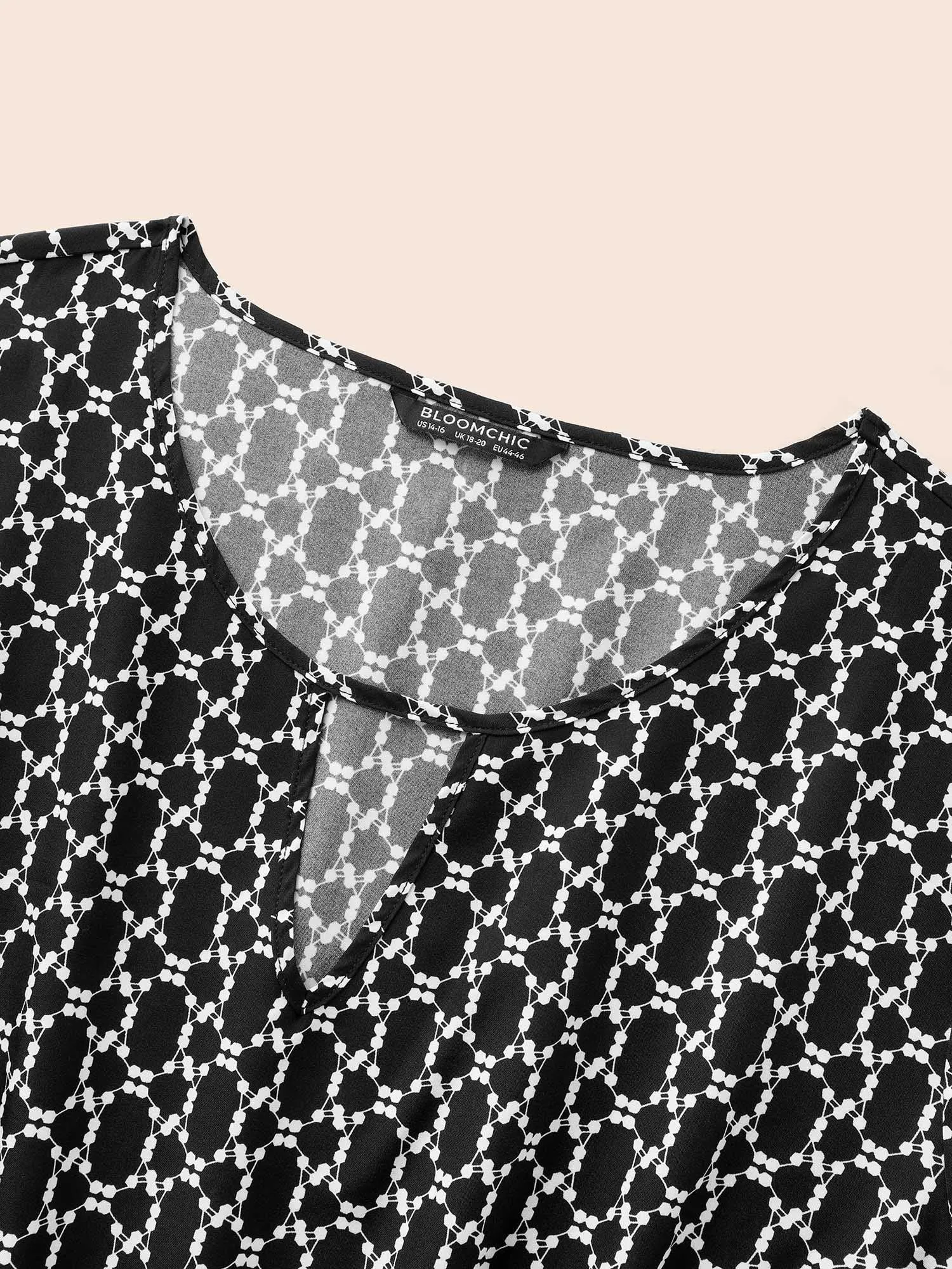 Geometric Keyhole Lantern Sleeve Midi Dress sold by Bloomchic product image thumbnail 5