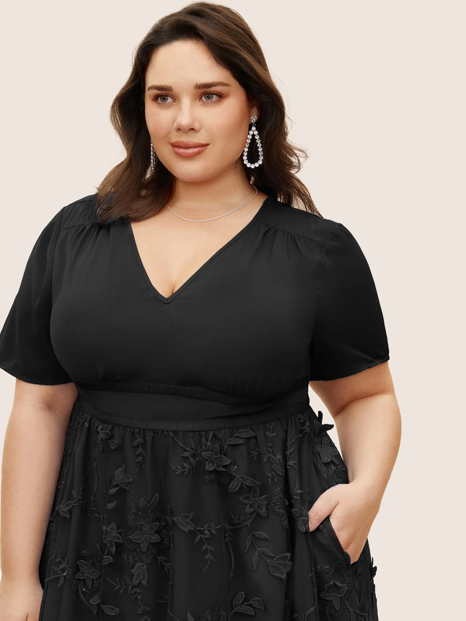 Stereo Floral Embroidered Patchwork Mesh Dress sold by Bloomchic product image thumbnail 3