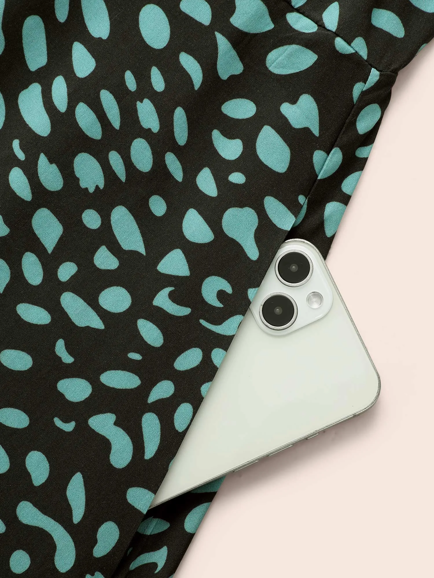 Geometric Print Ruffle Hem Pocket Dress sold by Bloomchic product image thumbnail 5