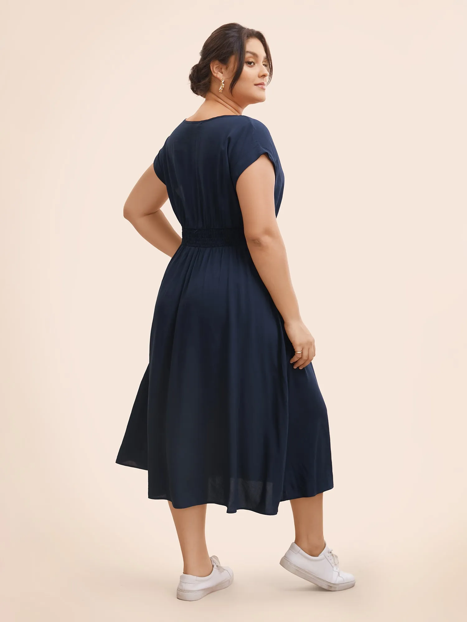 Plain Shirred Cap Sleeve Midi Dress sold by Bloomchic product image thumbnail 3