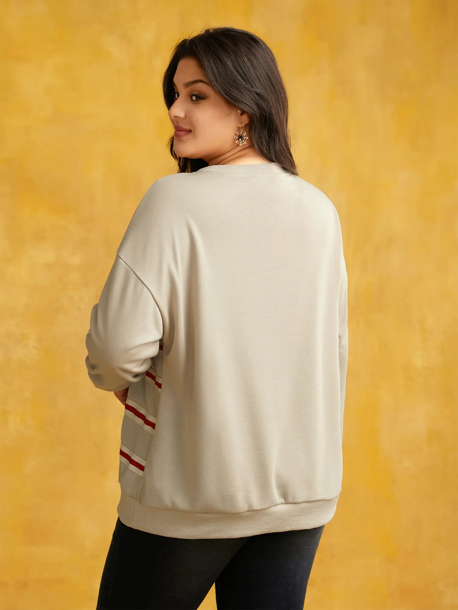 Flag And Denim Spliced Crew Neck Sweatshirt sold by Bloomchic product image thumbnail 4