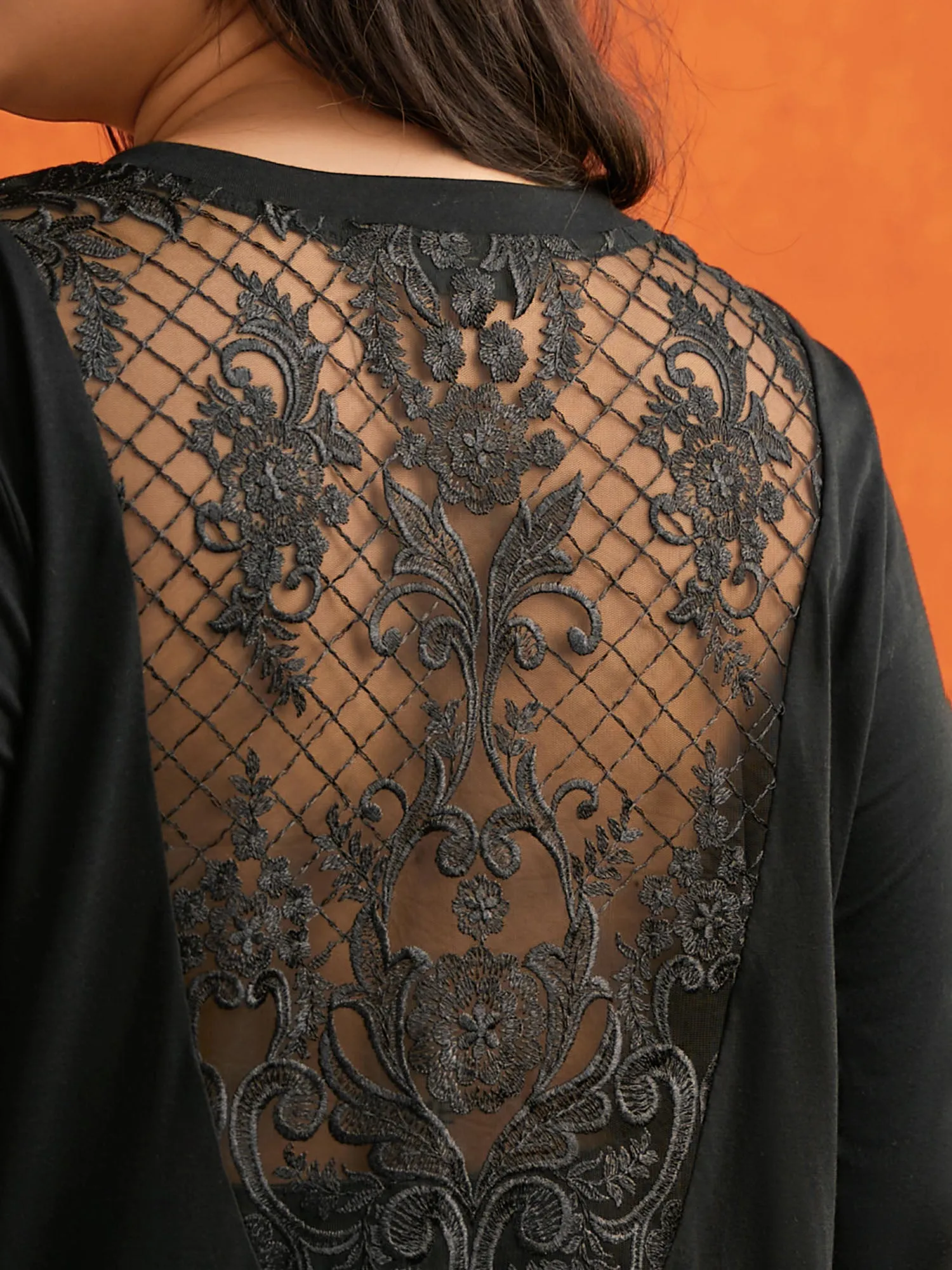 Hollow Mesh Back Slim-Fit T-shirt sold by Bloomchic product image thumbnail 4