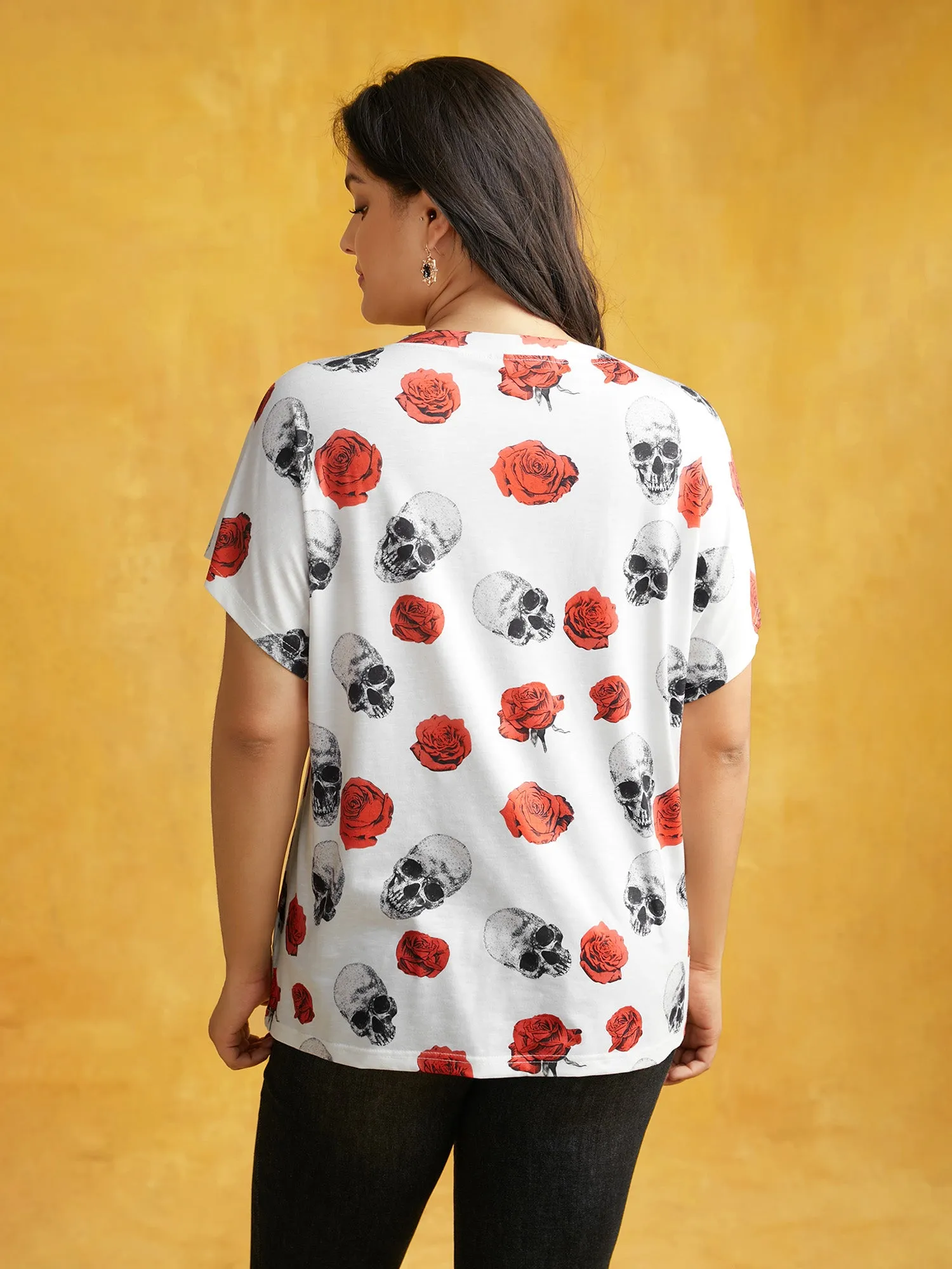 Skull & Rose Fusion V-Neck T-shirt sold by Bloomchic product image thumbnail 2
