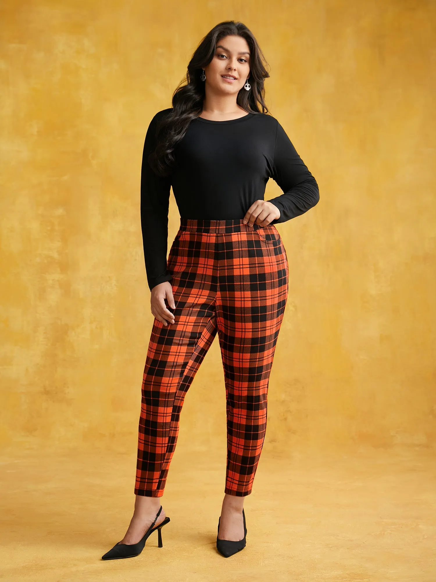 Stretchy Plaid Lounge Leggings sold by Bloomchic product image thumbnail 3