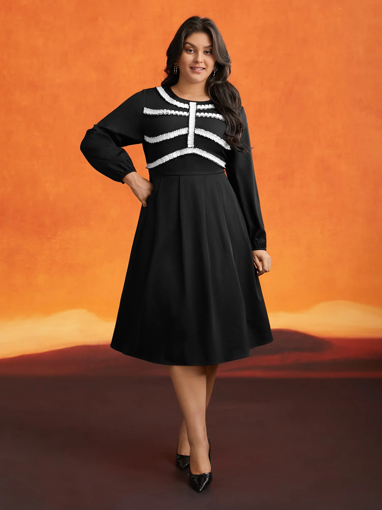 Black And White Pleated Ribbon Midi Dress sold by Bloomchic product image thumbnail 2