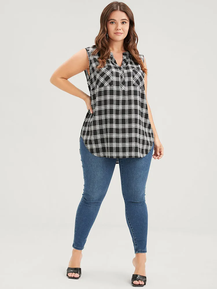 V Neck Pocket Asymmetrical Hem Plaid Tank Top sold by Bloomchic product image thumbnail 2