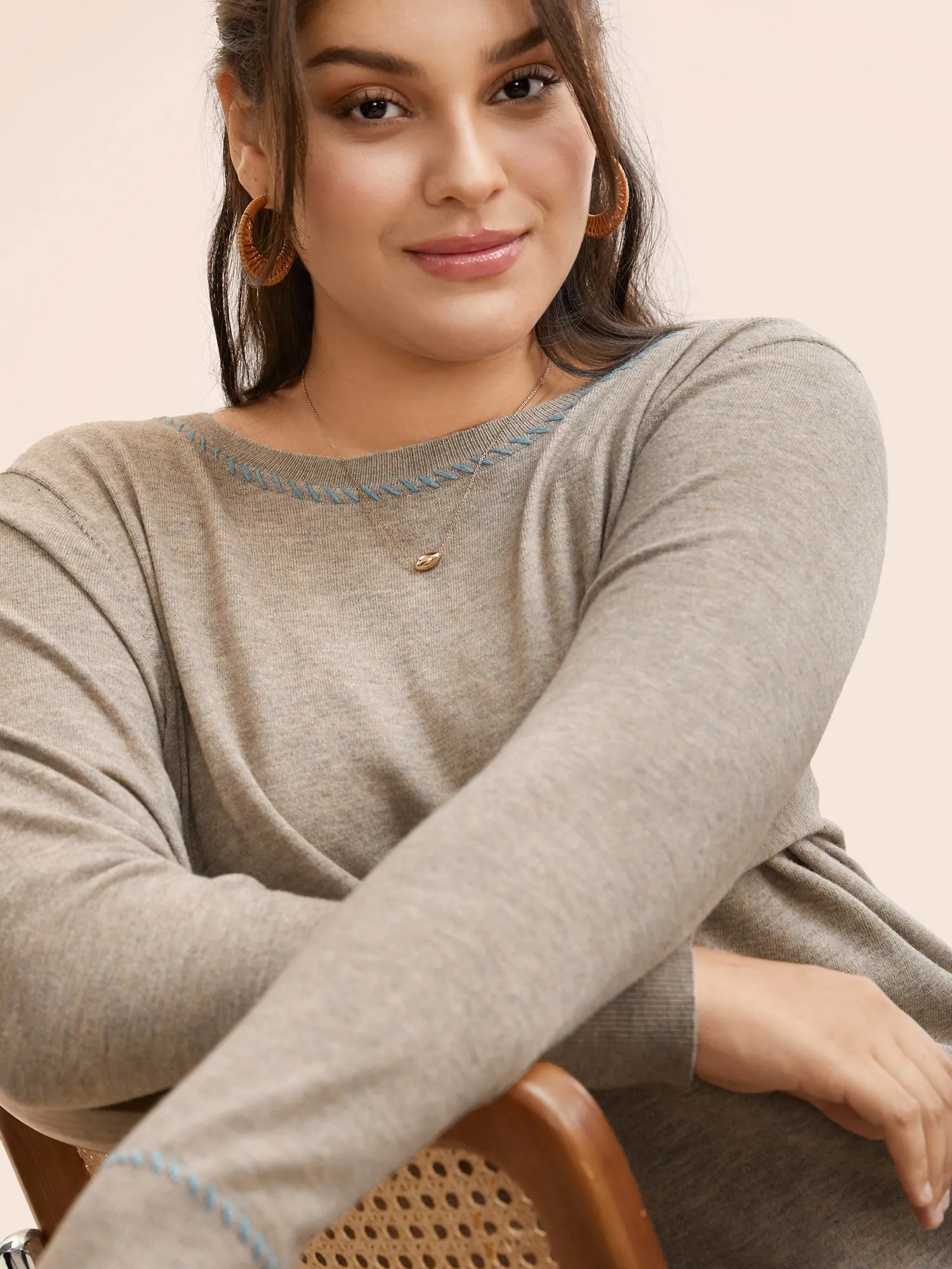 Anti-Pilling Round Neck Contrast Trim Pullover sold by Bloomchic product image thumbnail 5