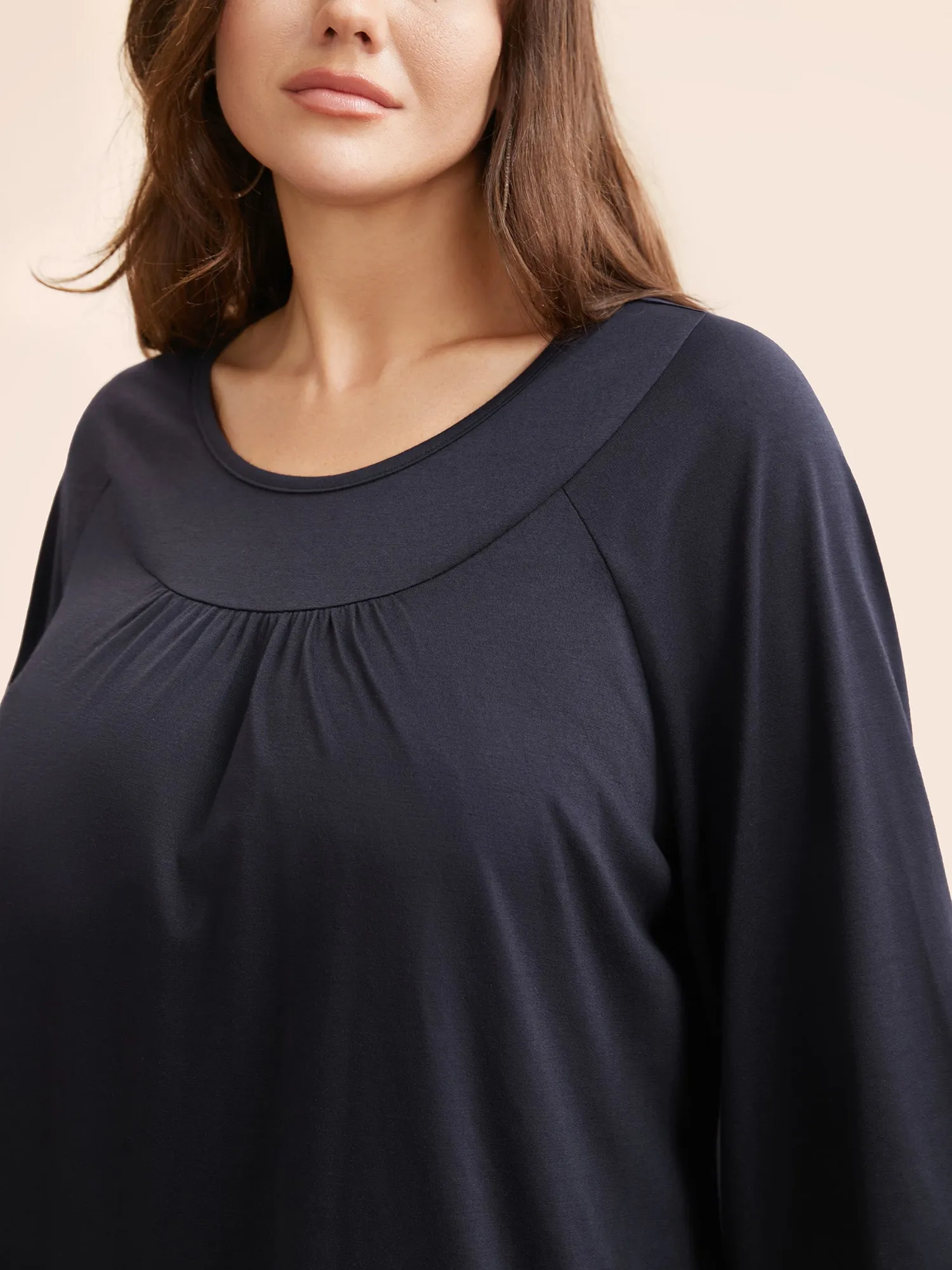 Round Neck Lace Trim Raglan Sleeve T-shirt sold by Bloomchic product image thumbnail 4