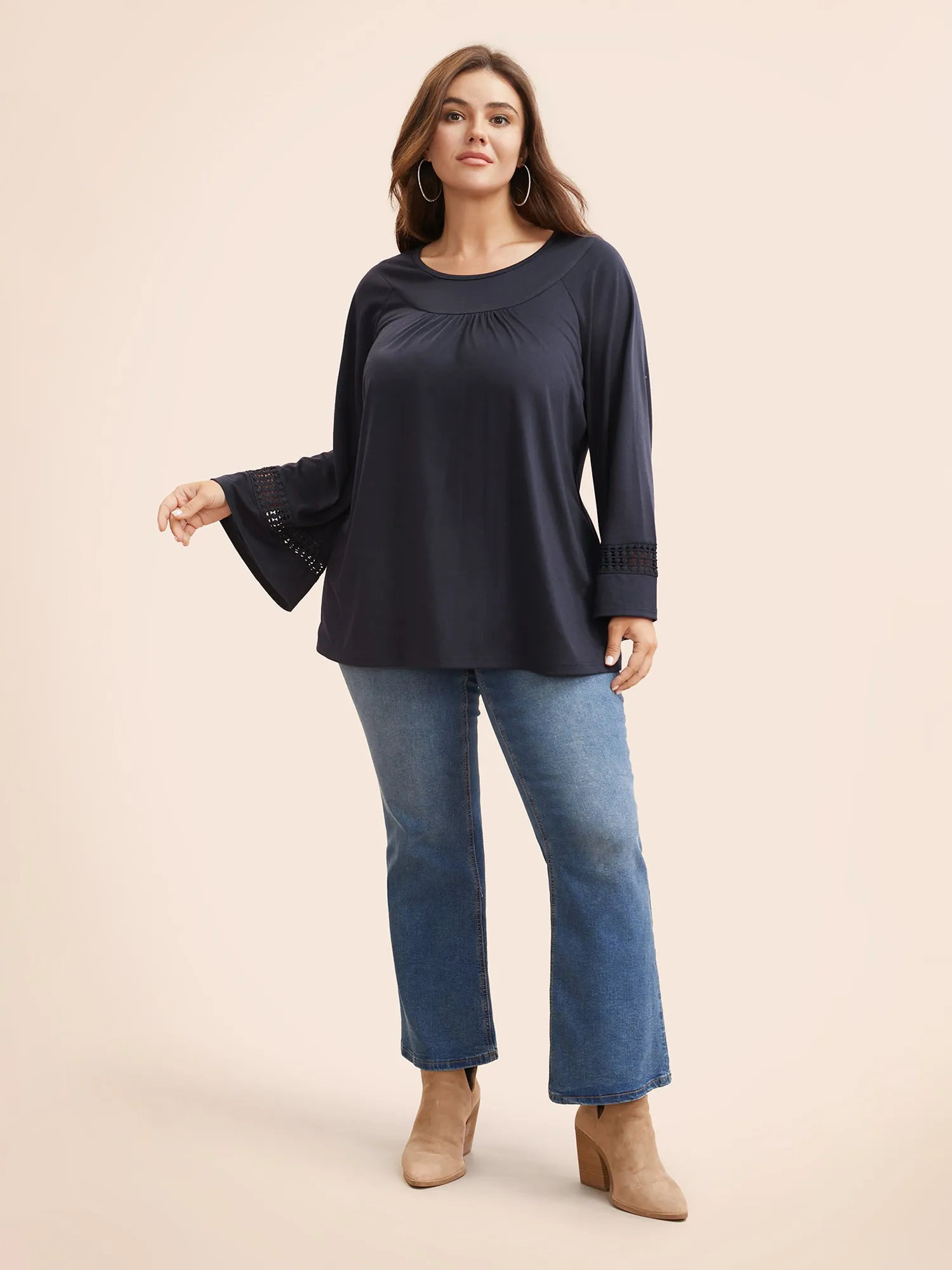 Round Neck Lace Trim Raglan Sleeve T-shirt sold by Bloomchic product image thumbnail 2