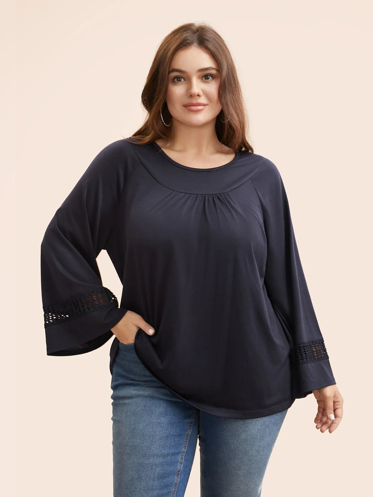 Round Neck Lace Trim Raglan Sleeve T-shirt sold by Bloomchic