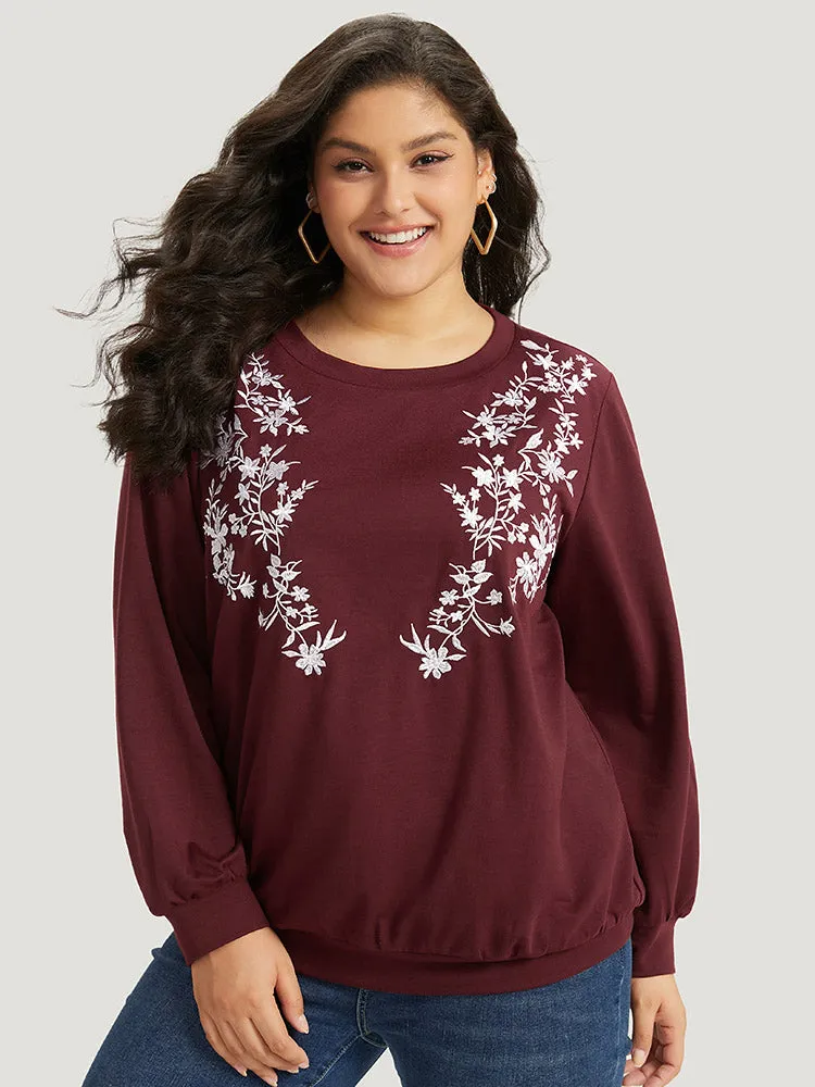 Silhouette Floral Print Embroidered Crew Neck Sweatshirt sold by Bloomchic product image thumbnail 4