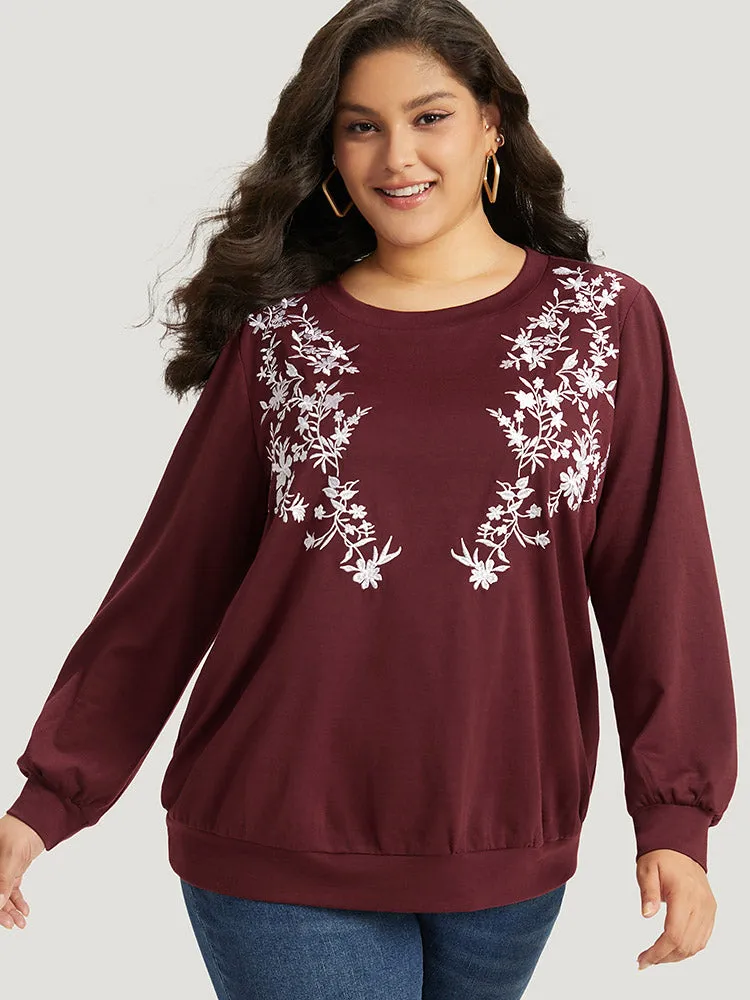 Silhouette Floral Print Embroidered Crew Neck Sweatshirt sold by Bloomchic product image thumbnail 3