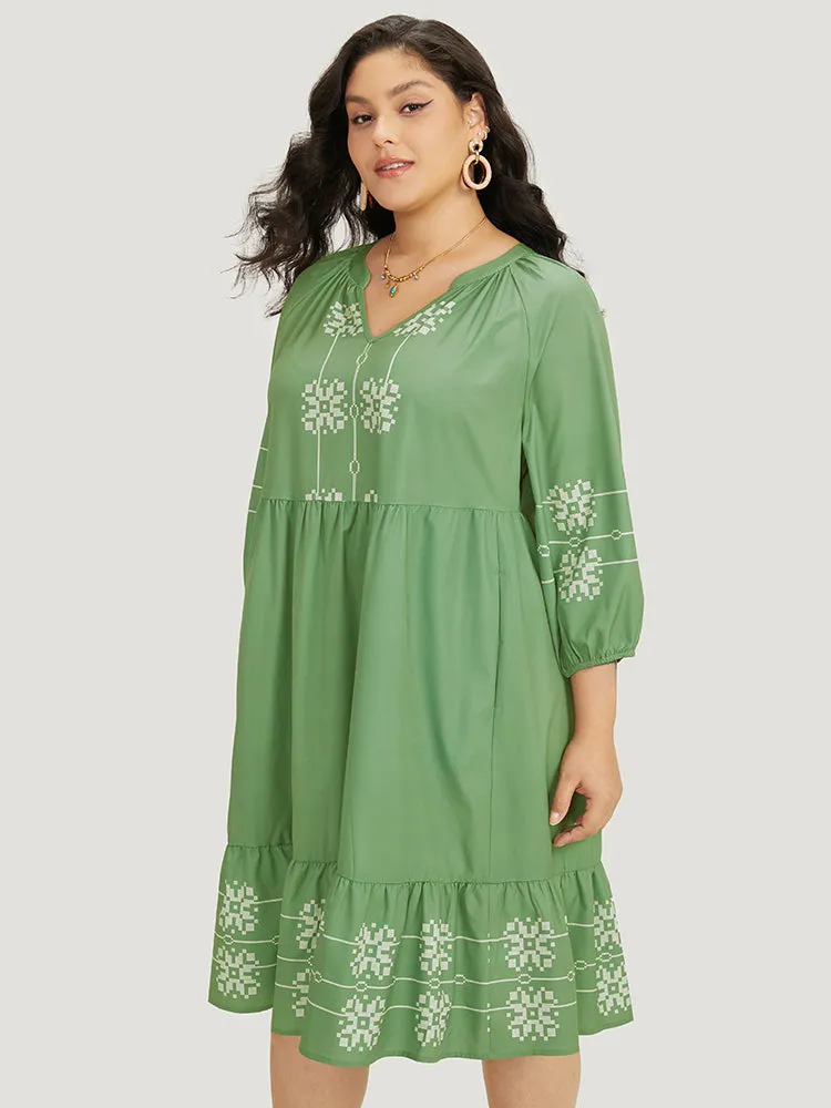 Bandana Print Notched Layered Hem Elastic Cuffs Dress sold by Bloomchic product image thumbnail 3