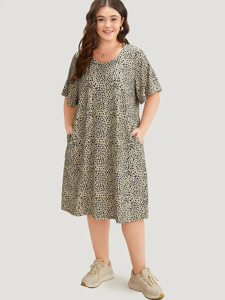 Supersoft Essentials Leopard Print Pocket Crew Neck Flutter Sleeve Dress sold by Bloomchic