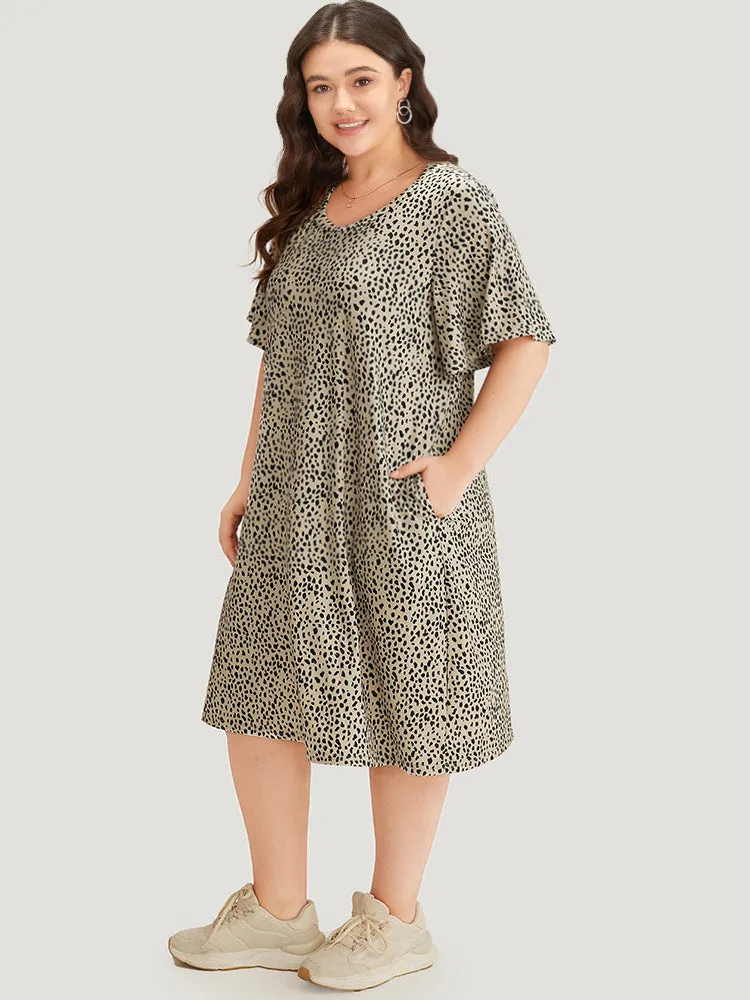 Supersoft Essentials Leopard Print Pocket Crew Neck Flutter Sleeve Dress sold by Bloomchic product image thumbnail 2