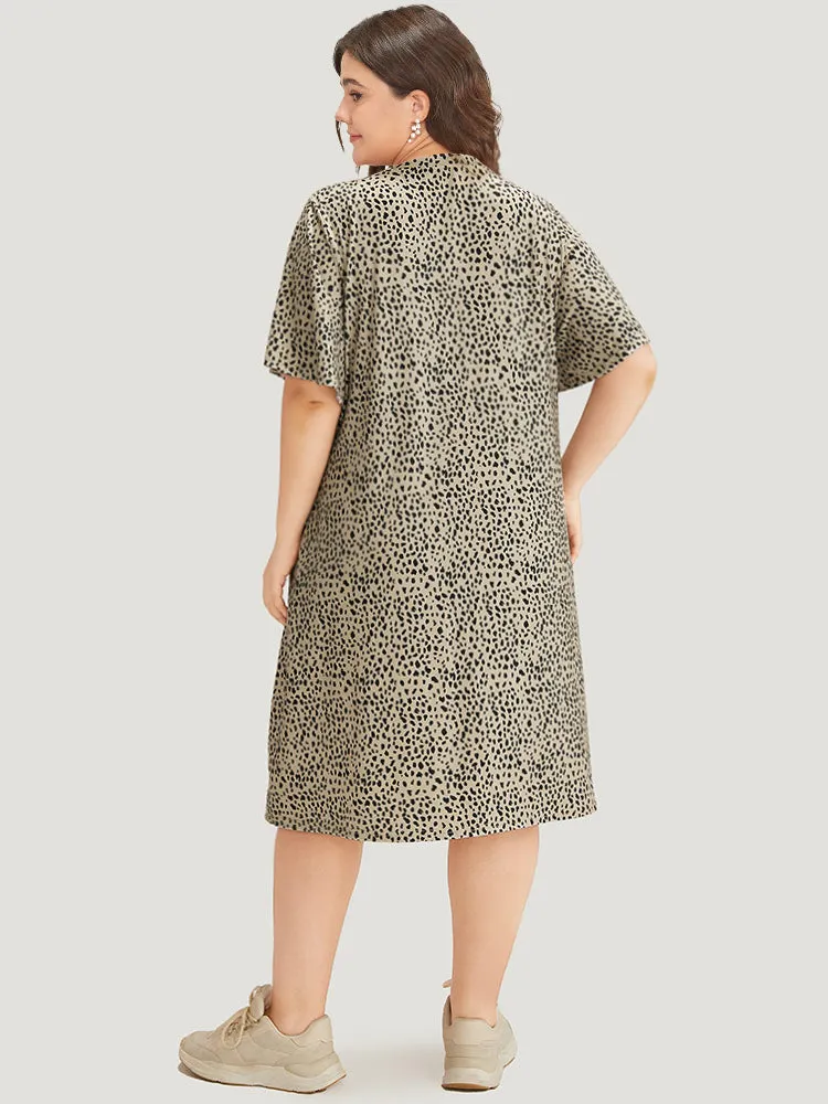 Supersoft Essentials Leopard Print Pocket Crew Neck Flutter Sleeve Dress sold by Bloomchic product image thumbnail 3