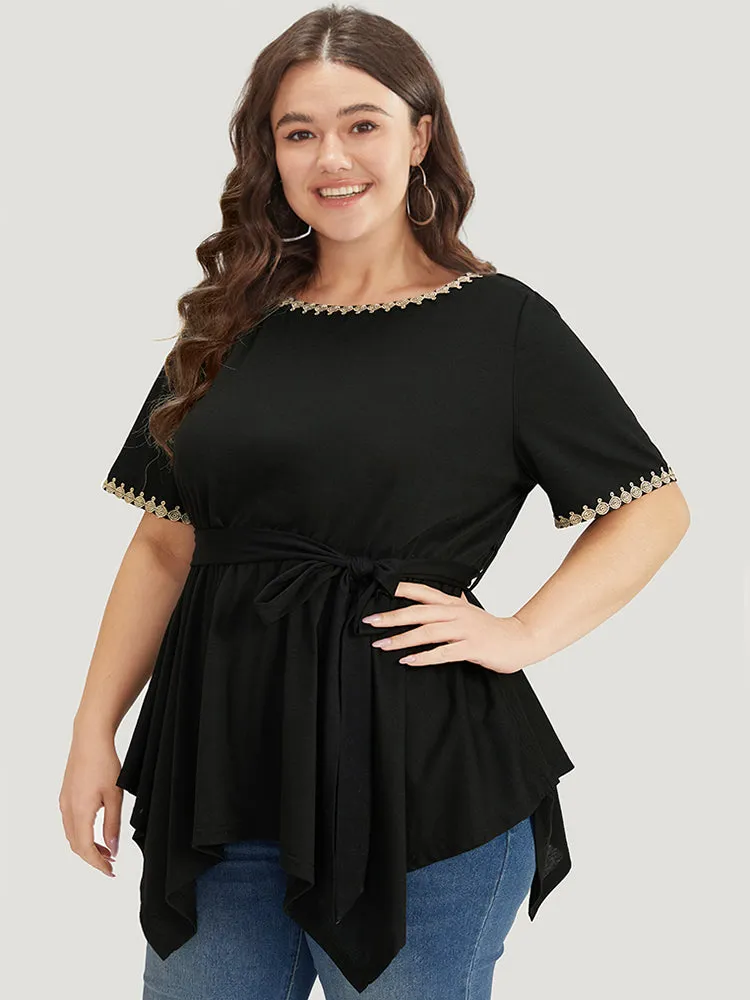 Crochet Lace Round Neck Ties Hanky Hem T-shirt sold by Bloomchic product image thumbnail 3