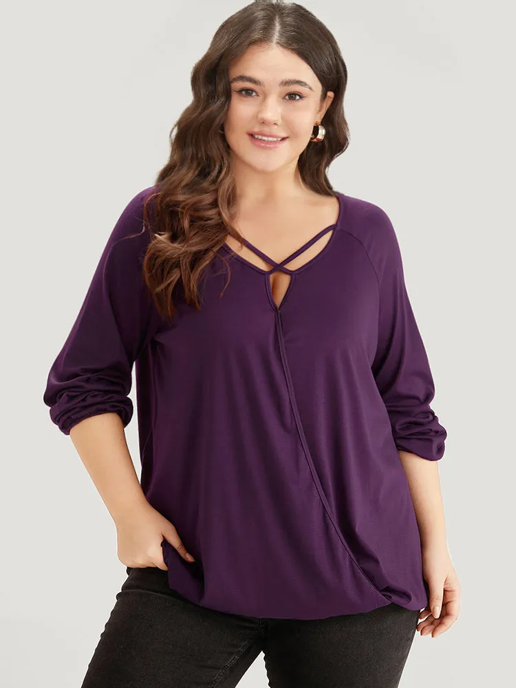 Plain Crisscross Keyhole Raglan Sleeve T-shirt sold by Bloomchic product image thumbnail 5