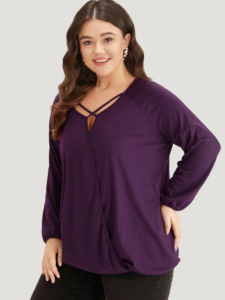 Plain Crisscross Keyhole Raglan Sleeve T-shirt sold by Bloomchic product image thumbnail 3