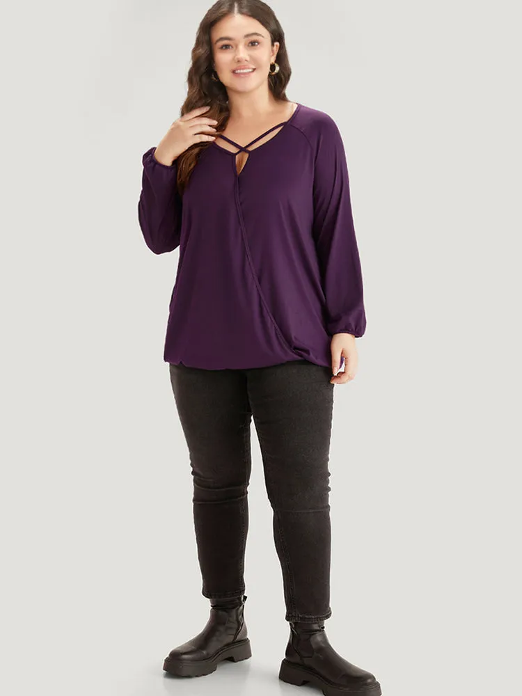 Plain Crisscross Keyhole Raglan Sleeve T-shirt sold by Bloomchic product image thumbnail 4