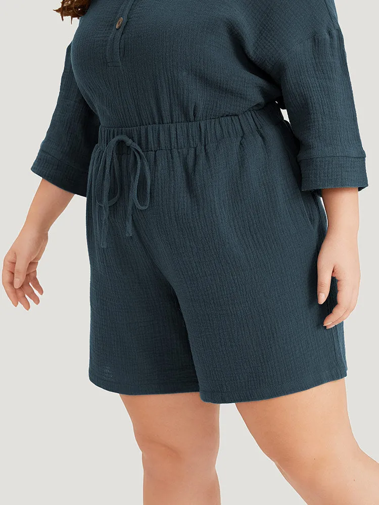 Plain Texture Ties Pocket Elastic Waist Shorts sold by Bloomchic product image thumbnail 3