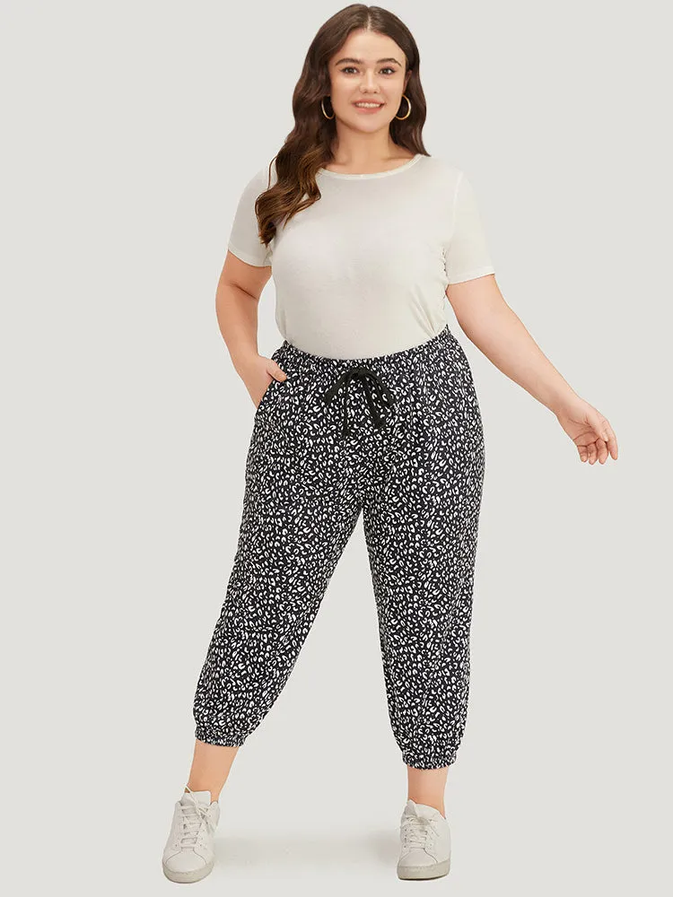 Leopard Print Drawstring Pocket Elastic Waist Sweatpants sold by Bloomchic product image thumbnail 4