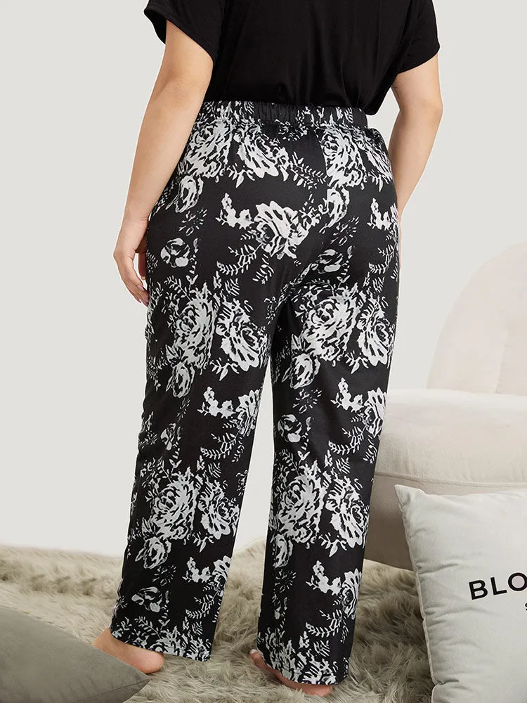 Silhouette Floral Print Drawstring Pocket Elastic Waist Sleep Shorts sold by Bloomchic product image thumbnail 2