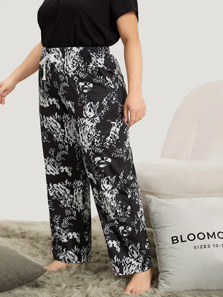 Silhouette Floral Print Drawstring Pocket Elastic Waist Sleep Shorts sold by Bloomchic product image thumbnail 5