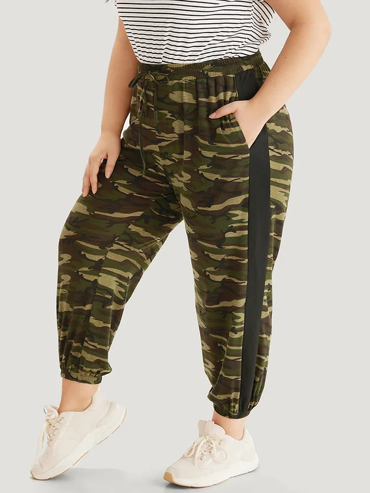 Camo Print Drawstring Pocket Patchwork Sweatpants sold by Bloomchic product image thumbnail 3