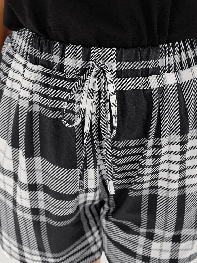 Plaid Elastic Waist Pocket Ties Sleep Shorts sold by Bloomchic product image thumbnail 5