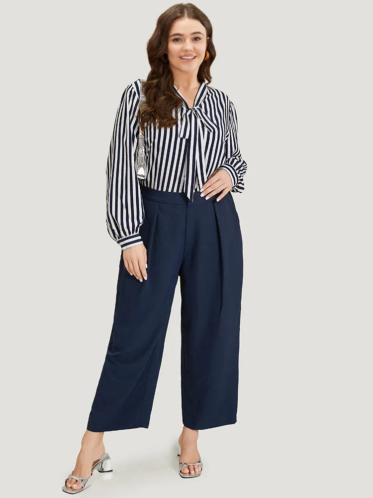 Plain Pocket Elastic Waist Pleated Woven Pants sold by Bloomchic product image thumbnail 2