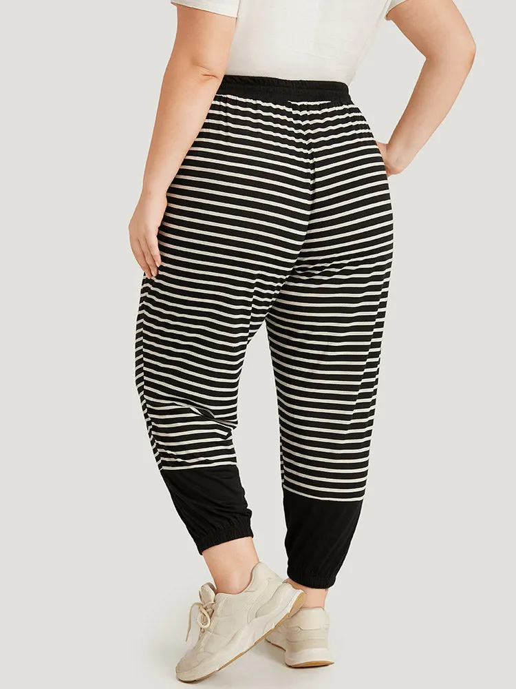 Striped Patchwork Elastic Waist Pocket Ties Sweatpants sold by Bloomchic product image thumbnail 5