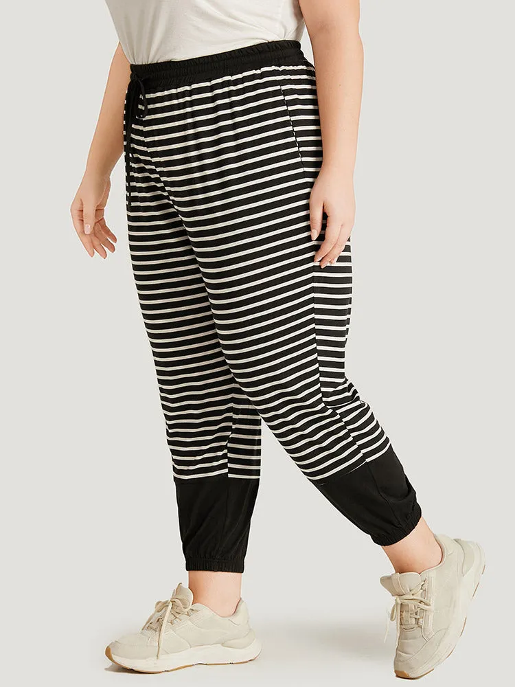 Striped Patchwork Elastic Waist Pocket Ties Sweatpants sold by Bloomchic product image thumbnail 2