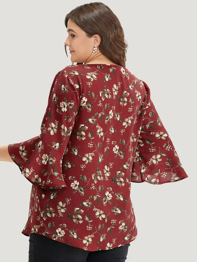 Floral Print Bell Sleeve Crew Neck Blouse sold by Bloomchic product image thumbnail 4