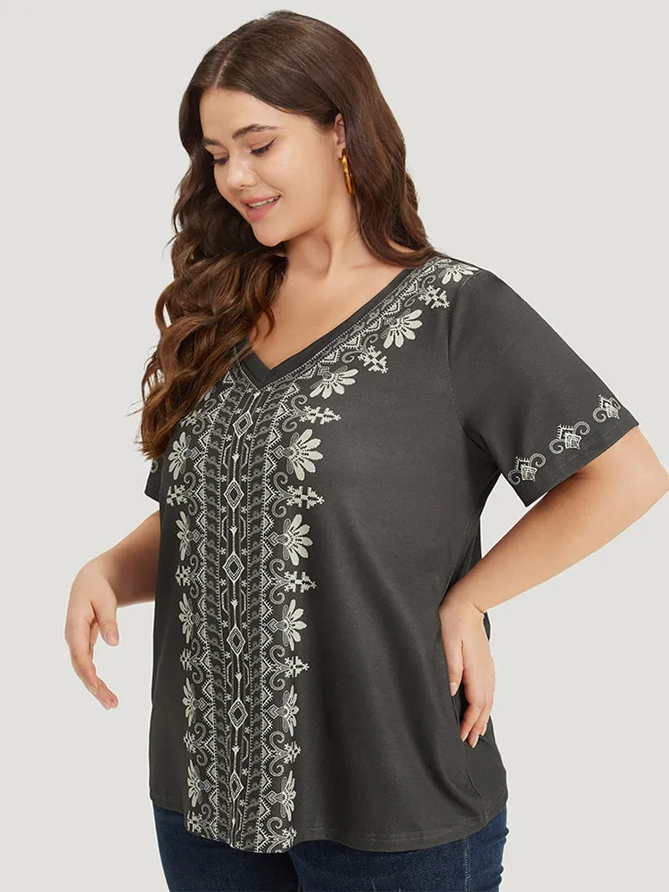 Bandana Print V Neck Short Sleeve T-shirt sold by Bloomchic product image thumbnail 4