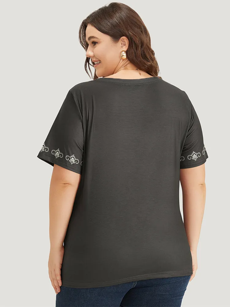 Bandana Print V Neck Short Sleeve T-shirt sold by Bloomchic product image thumbnail 2