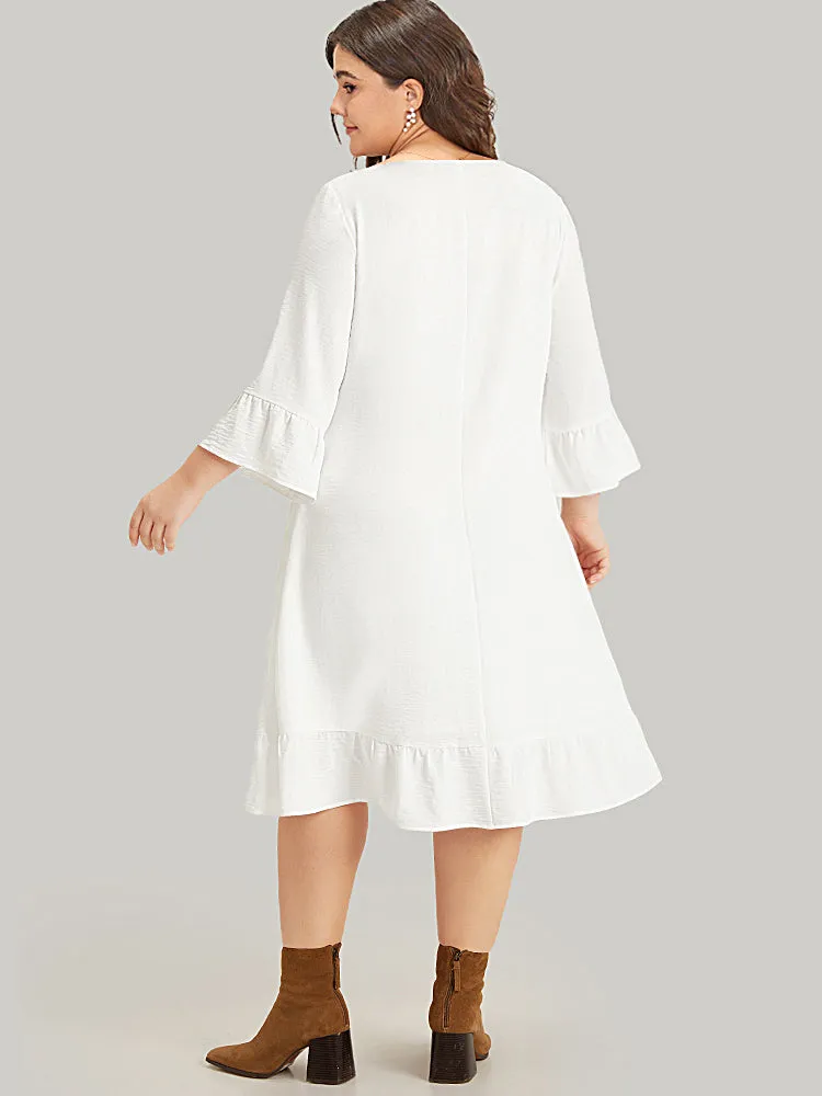 Solid Pocket Ties Tassels Bell Sleeve Dress sold by Bloomchic product image thumbnail 4