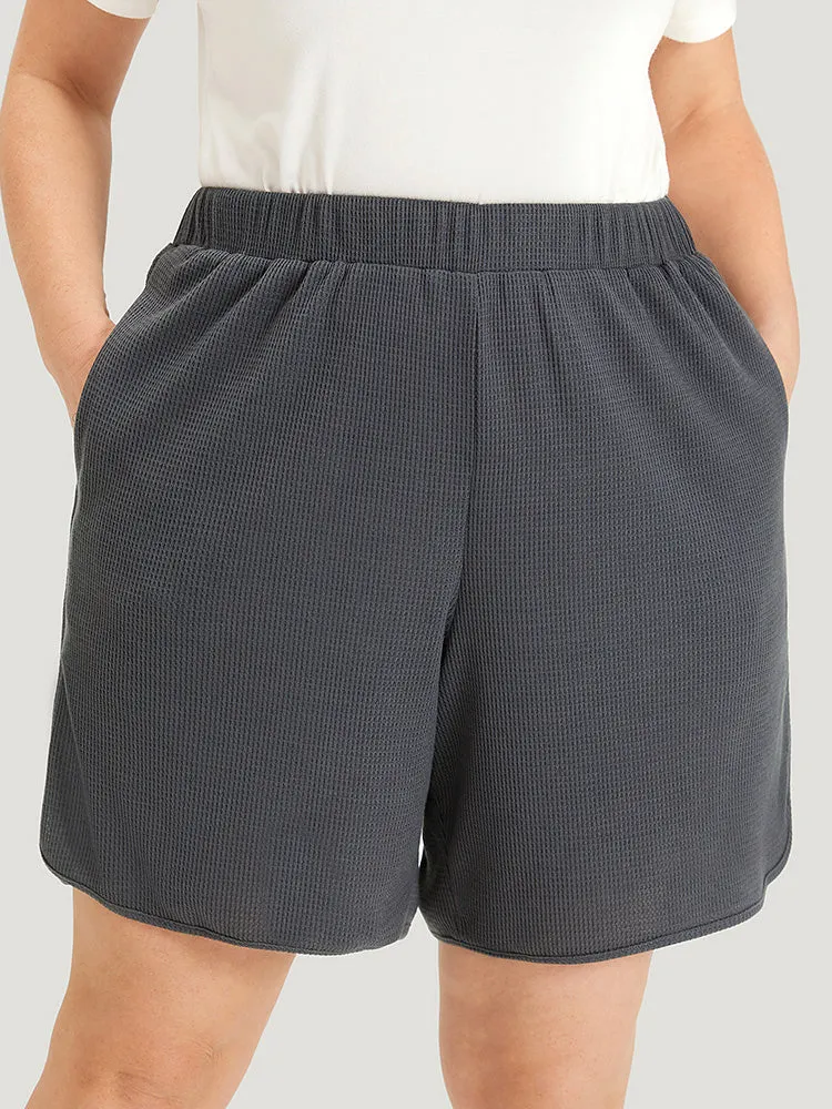 Plain Waffle Knit Pocket Arc Hem Shorts sold by Bloomchic product image thumbnail 3