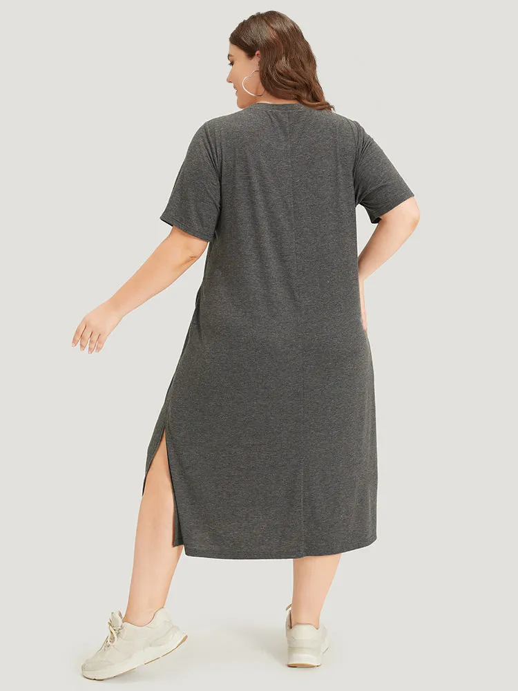 Supersoft Essentials Letter Print Pocket Split Side Dress sold by Bloomchic product image thumbnail 2